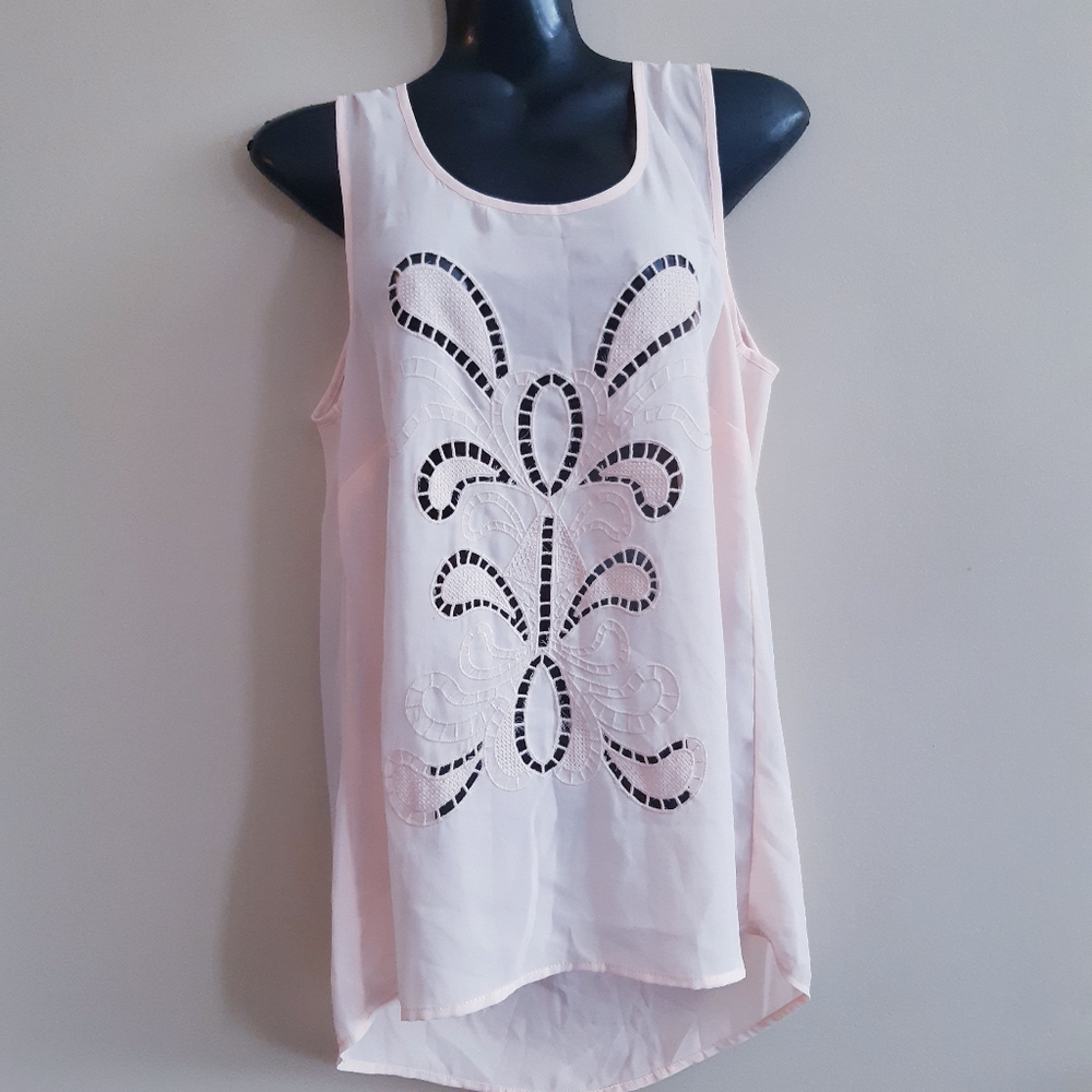 Maurice's | pale coral front cutout flowy tank top
